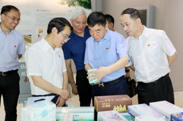 要聞 | 嘉興市委副書記、政法委書記帥燮瑯一行蒞臨景興紙業(yè)調(diào)研指導(dǎo)