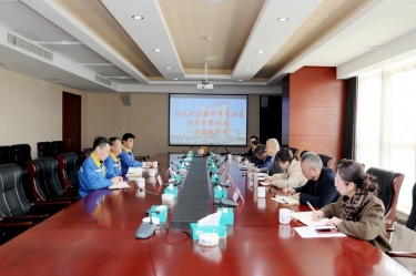 嘉興市司法局黨委委員、副局長(zhǎng)蔡加龍一行蒞臨景興紙業(yè)調(diào)研指導(dǎo)